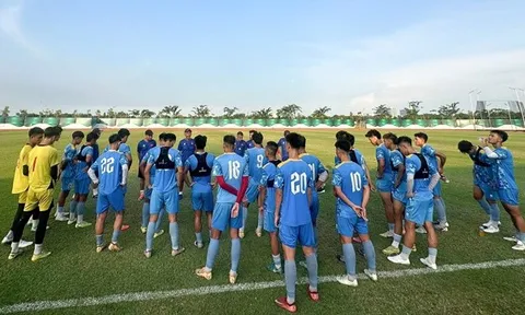 U19 Việt Nam vượt nắng 32 độ rèn quân tại Indonesia