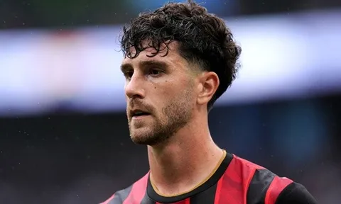 Tottenham tiến sát việc chiêu mộ bộ đôi Senesi và Robertson