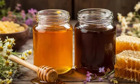 Mật ong chuyển từ vàng óng sang sậm đen: Còn dùng được không, khi nào nên bỏ ngay