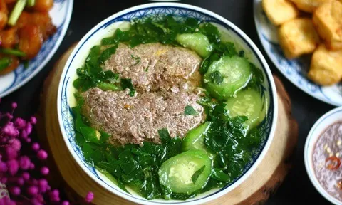 Loại rau nào được ví là “nhân sâm xanh của người nghèo”, không ngậm hóa chất, 5.000 đồng mua được cả bó?