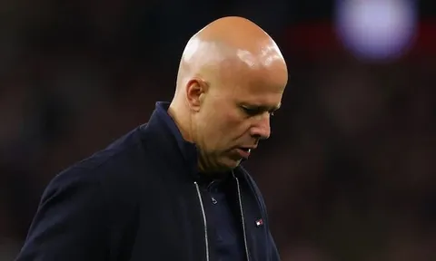 CHÍNH THỨC! Liverpool chia tay HLV Arne Slot