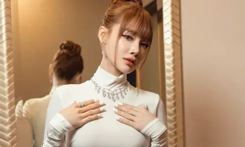 Nhã Phương bức xúc lên tiếng