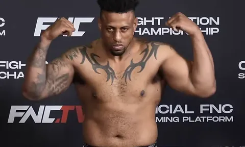 Greg Hardy hố cân kỷ lục 25 pound trước thềm đại chiến với cựu binh UFC