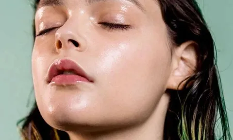 Chuyên gia cảnh báo sai lầm chăm sóc da dầu nhiều người mắc phải vào mùa hè
