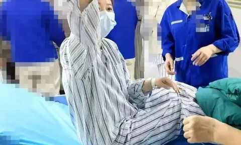 Vợ hiến thận cứu chồng suy thận giai đoạn cuối, sau mổ vội vàng hỏi 4 từ khiến anh bật khóc