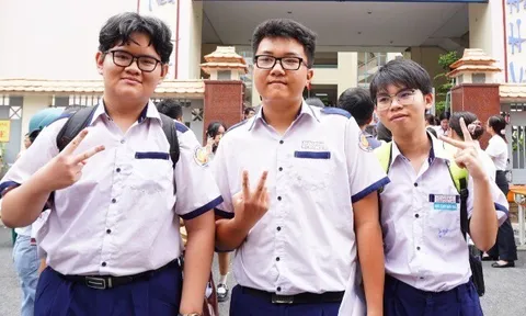 Đề thi Ngữ Văn lớp 10 ở TP.HCM gây bất ngờ, thí sinh đánh giá có độ phân hóa cao, nhiều sĩ tử tự tin làm tốt
