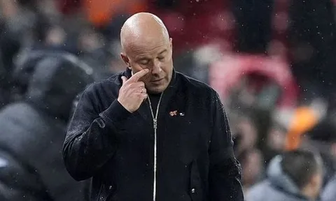 Arne Slot gửi thư chia tay CĐV Liverpool sau khi bị sa thải