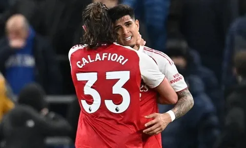 Arsenal tính mua đứt rồi bán ngay Hincapie