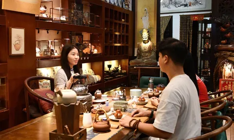 Gặp Thanh Phương trà chủ: Người gìn giữ nét đẹp văn hóa trà giữa lòng phố thị Sài Gòn