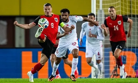 Sabitzer tỏa sáng, 10 người Áo hạ Tunisia 1-0