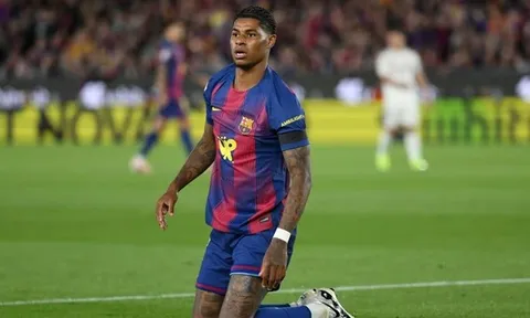 Rashford từ chối Tottenham và Newcastle để ở lại Barca