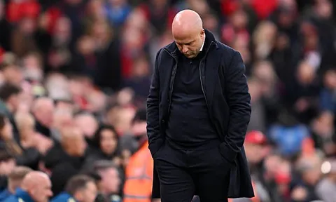 Đằng sau quyết định sa thải Arne Slot của Liverpool