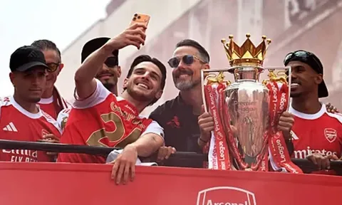 Bác vụ Rice, Piers Morgan rủ Mbappe và Vinicius tới Arsenal