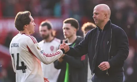 Federico Chiesa gửi thông điệp ý nghĩa tới Arne Slot