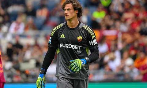 AS Roma nói không với 50 triệu euro của Chelsea vụ Svilar