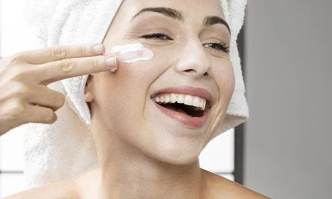 Cách chọn kem dưỡng ẩm phù hợp với từng loại da để phát huy hiệu quả chăm sóc da tối ưu