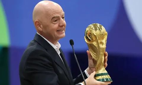 Cầu thủ được dùng ký hiệu "X" chống phân biệt chủng tộc ở World Cup