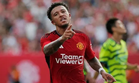 Bốn mảng màu đối lập trong cuộc đại phẫu mùa hè của Man Utd
