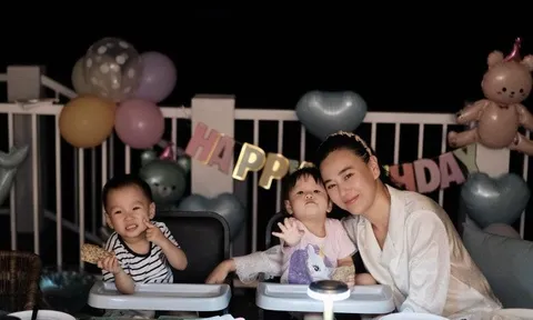 Phương Oanh hoa mắt chóng mặt khi hai con bước vào khủng hoảng tuổi lên 2