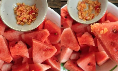 Vì sao dưa hấu chấm muối có vị ngọt đậm hơn bình thường?