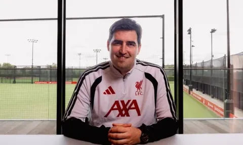 CHÍNH THỨC! Liverpool bổ nhiệm HLV Andoni Iraola