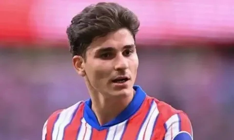Julian Alvarez từ chối PSG, quyết tâm gia nhập Barca