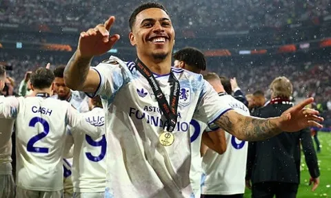 Romano xác nhận Arsenal liên hệ chiêu mộ Morgan Rogers