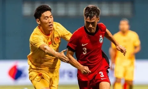 Dẫn trước 2 bàn, Trung Quốc toát mồ hôi hạ Singapore 2-1