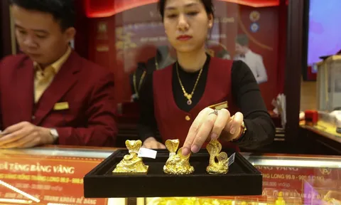 Giá vàng hôm nay 5/6: Đảo chiều "bốc hơi" mạnh, người mua trở tay không kịp