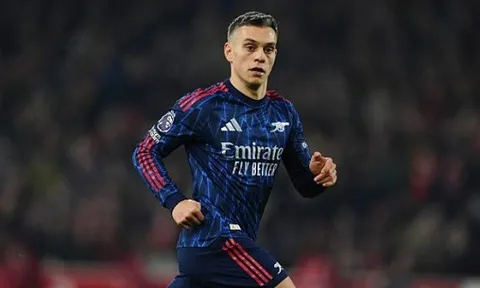 Besiktas hỏi mua Trossard của Arsenal