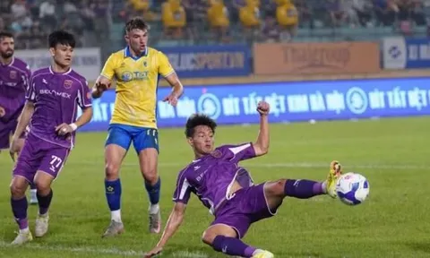 Ba đội cùng 21 điểm đua trụ hạng ở vòng cuối V-League