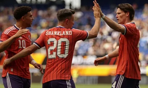 McTominay và Che Adams lên tiếng, Scotland thắng đậm Bolivia 4-0
