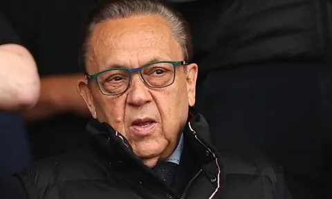 David Sullivan rời ghế Chủ tịch West Ham vì cáo buộc gây sốc