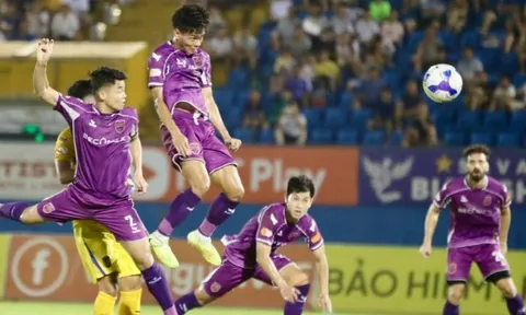 Soi trận Becamex TPHCM vs HAGL: Vùng vẫy tìm đường thoát