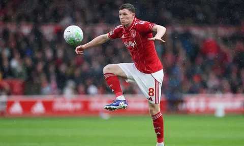 Wood giục Forest giữ Anderson trước sự dòm ngó của Man City
