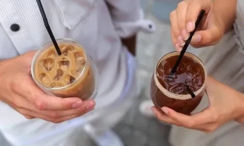Có nên uống cà phê thay bữa sáng ngay không?