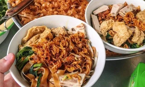 Ở Hà Nội có 5 quán ngon dành cho "tín đồ" món trộn, bún miến bánh đa đủ cả, khách phải xếp hàng chờ ăn