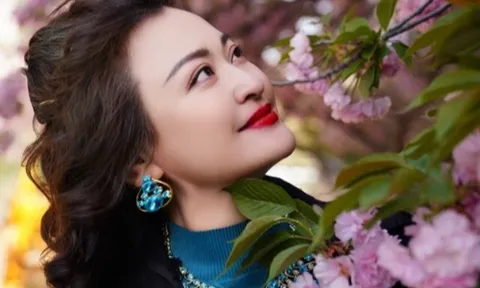 Từng bị nghi là “tiểu tam”, nữ diễn viên “quay xe” cưới tỷ phú và làm mẹ kế ở tuổi 27, giờ sống sướng như tiên