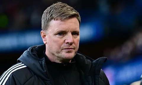 Cựu tuyển trạch viên Man United cảnh báo Eddie Howe