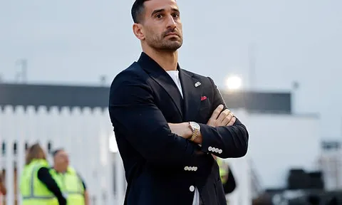 Hậu vệ Iran lên án FIFA vì rắc rối visa dự World Cup