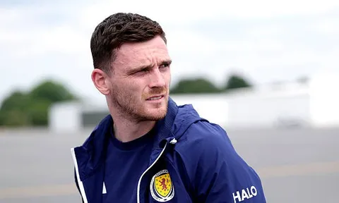 Tại sao chiêu mộ Robertson là quyết định khôn ngoan của Tottenham?