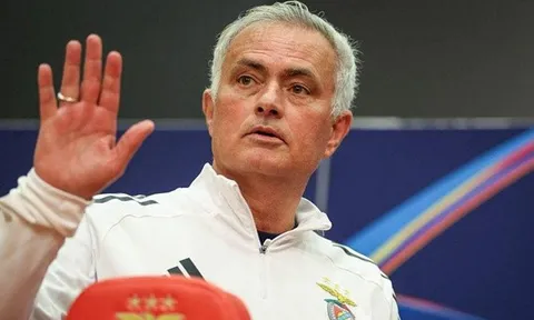 Real Madrid chuẩn bị bổ nhiệm Mourinho sau khi Perez thắng cử