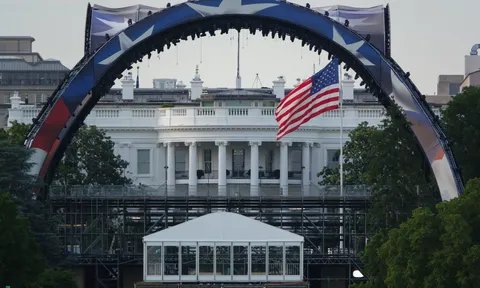 Vụ kiện vào phút chót đe dọa chặn đứng sự kiện UFC White House vì cáo buộc "âm mưu tham nhũng"