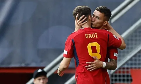 Yeremy Pino: "Gavi là trái tim và linh hồn của Tây Ban Nha"