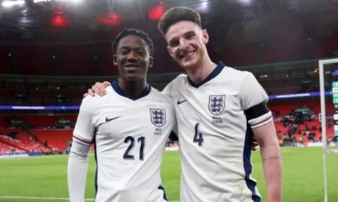 Vì sao Declan Rice hoài nghi về Kobbie Mainoo?