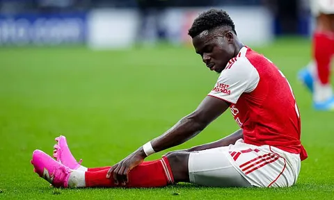 Tuchel báo tin không vui về Bukayo Saka