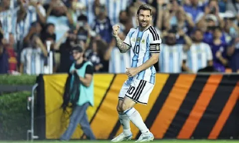 Argentina phát đi cảnh báo World Cup nhờ cú hích Messi