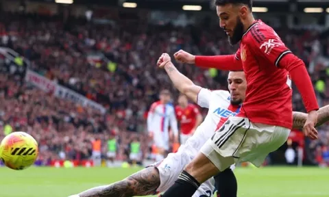 Sự đa năng biến Mazraoui thành kẻ đóng thế bất đắc dĩ ở MU