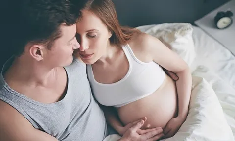 Nhu cầu "chuyện ấy" của chị em tăng hay giảm khi mang thai? Những bí mật thú vị về cuộc "yêu" của mẹ bầu