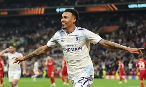 Morgan Rogers coi tin đồn gia nhập Man Utd chỉ là tiếng ồn